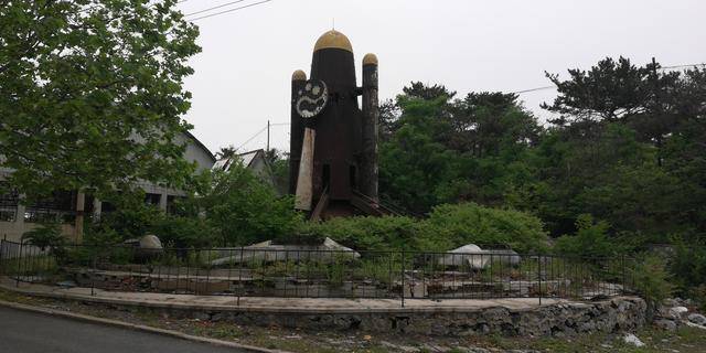 兴安头条 初玉军现代诗《大连碧海山庄寺游记》