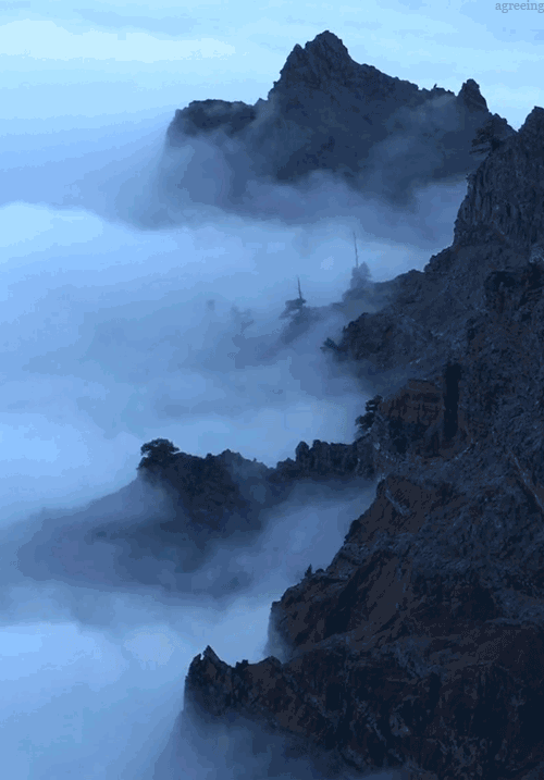 露出峰顶似蓬莱,   康熙大帝遗墨宝, 
