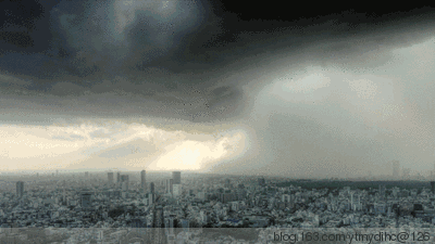 雷雨四首Ⅱ 文/风韵