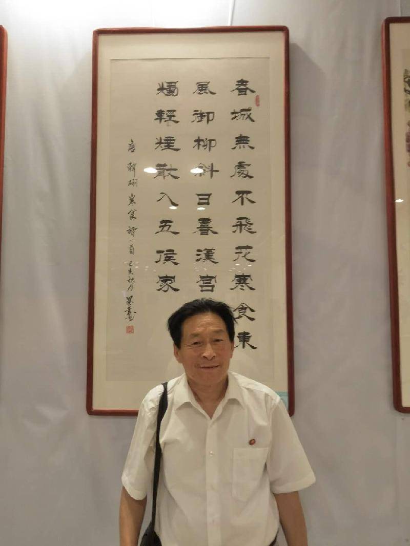 后以著名书法家,河北省法考级中心丰润站站长孟庆江为师,勤学善思,在