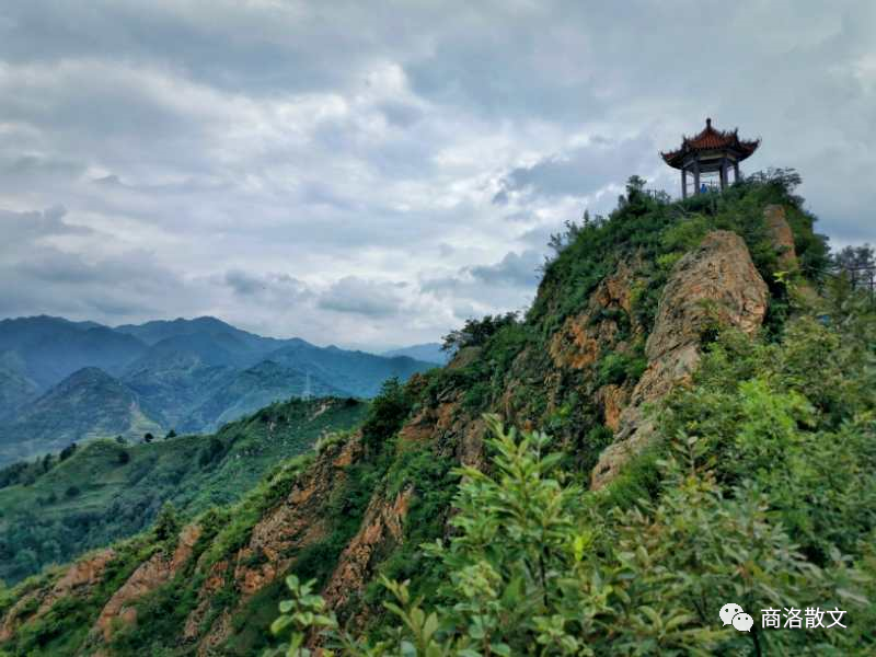 《作家摇篮》专栏:峻峰无限 散文《浅游凤冠山—西安头条