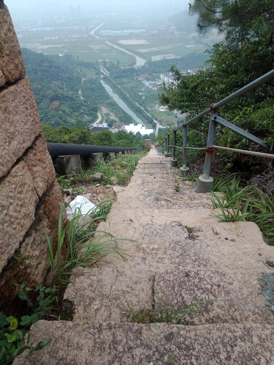 大罗山千步梯.编辑张秋剑.都市头条