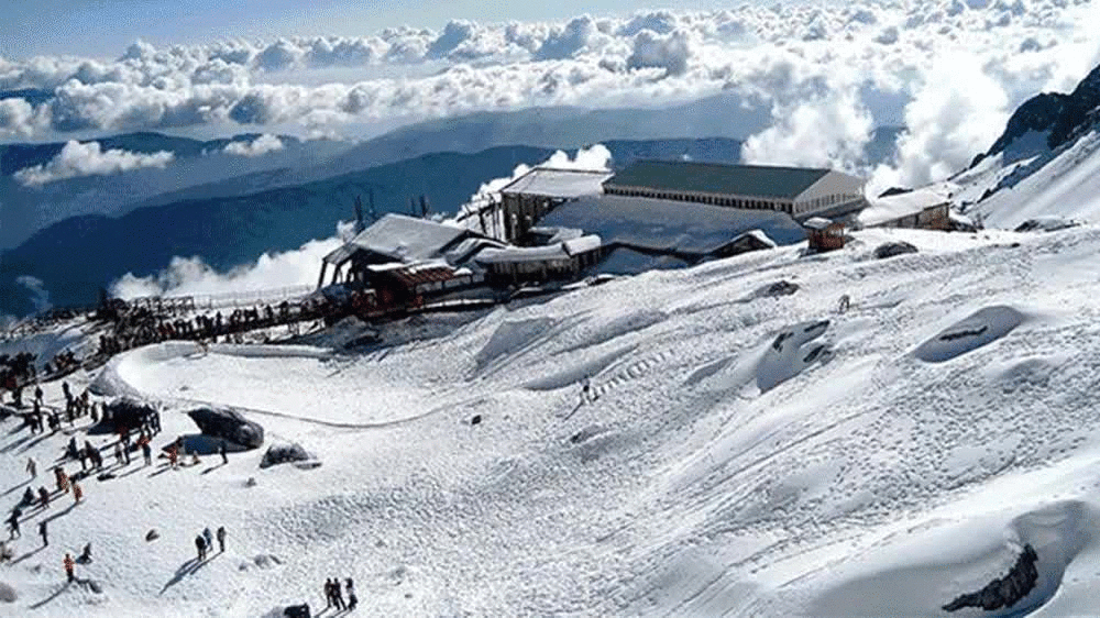 登云南玉龙雪山 文||刘道玺
