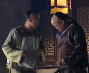 清朝乾隆年间,大学士纪晓岚被奸臣陷害,也被抓去坐牢,落得个