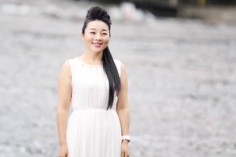【中国明星】中国青年女高音歌唱家—王筱凡_泰安头条