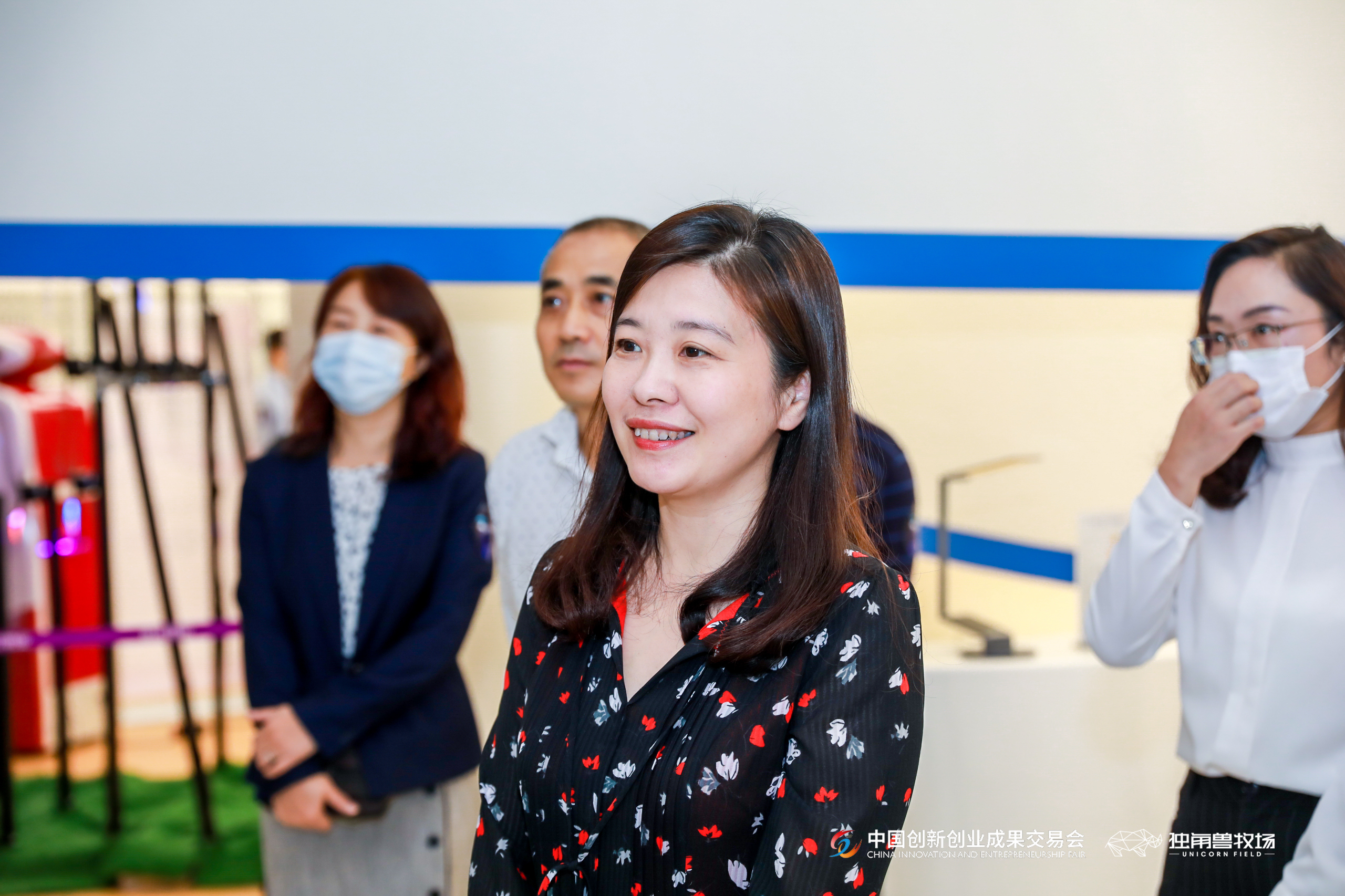 【广东省侨联副主席 邵瑾】在广东省侨界作家联合会