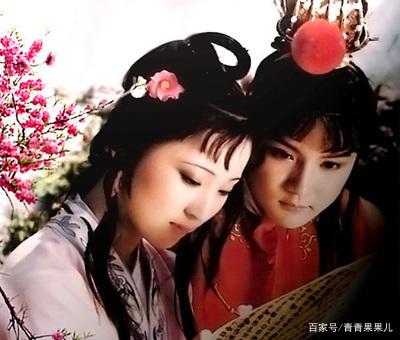 共读诗书.jpg