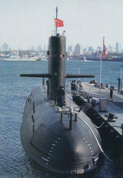 406号潜艇图片