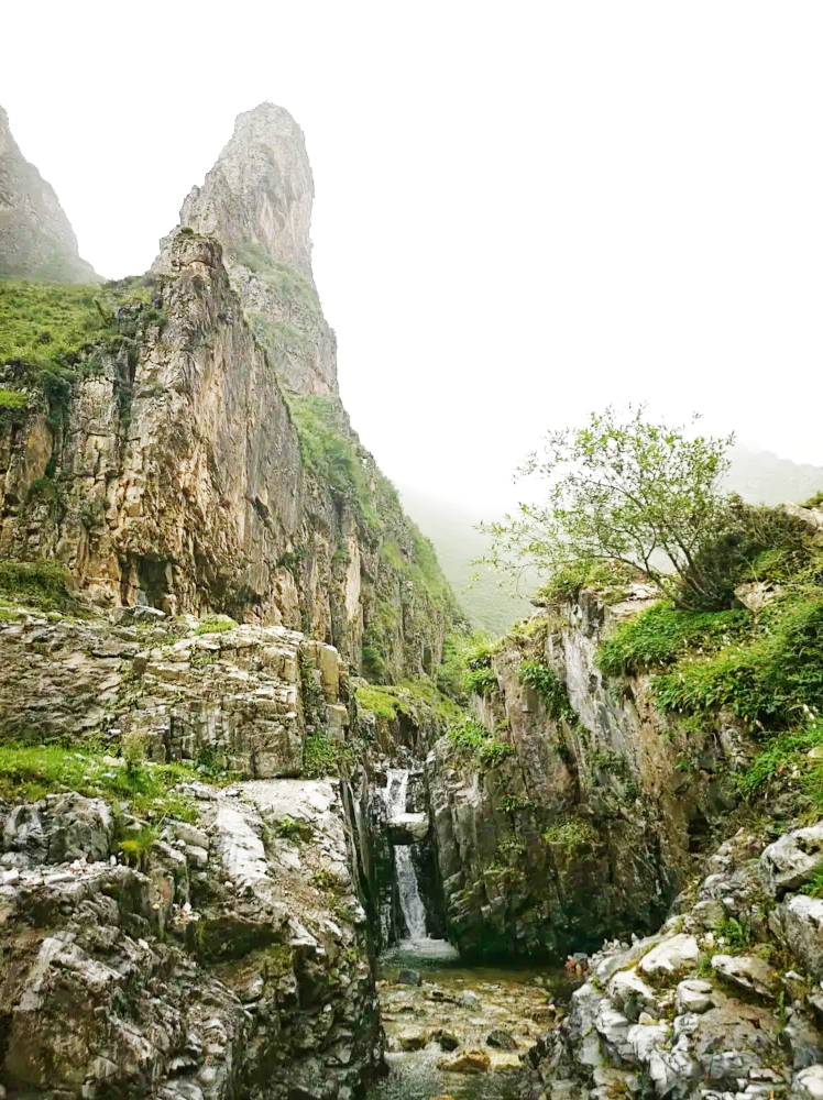 杨永春: 灵秀华石山,景美经房湾(图5)
