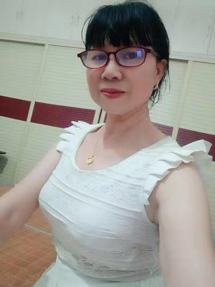【轱辘体】人到古稀莫言愁 风彩