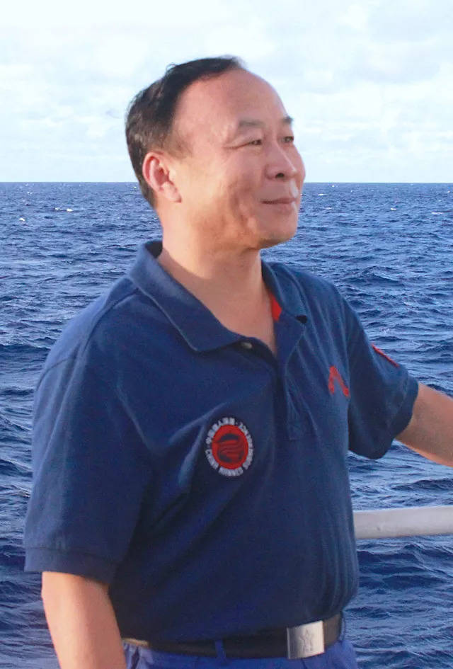 当代中国人走向大洋深海的史诗性美学表达——读许晨报告文学“海洋三部曲” // 李恒昌