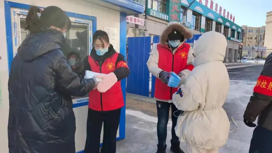 东方《品语亭》诗社‖ 抗疫战士之歌文/雨林金牌主播/美朵
