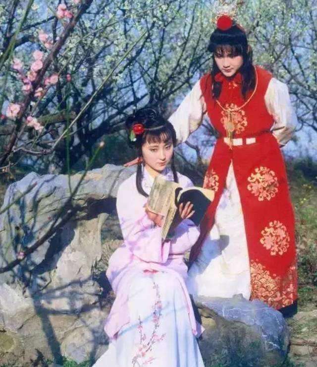 西子诗歌《时间带不走真正的爱情》主播：月儿 ； 编辑：香乡【北疆头条】（第180期）（图4）