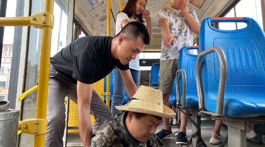 【纪实散文】一位中年男子的危险动作：文／李晓梅（陕西商洛）（图5）