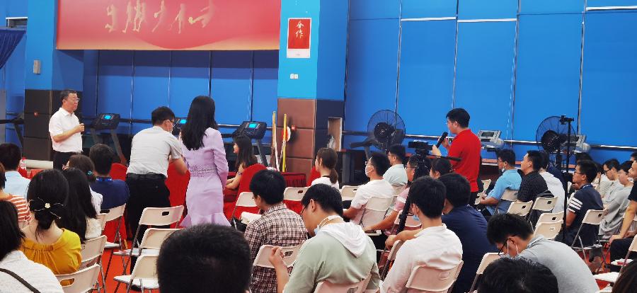 李景中参加普宙科技公司党建活动并授课(图6)