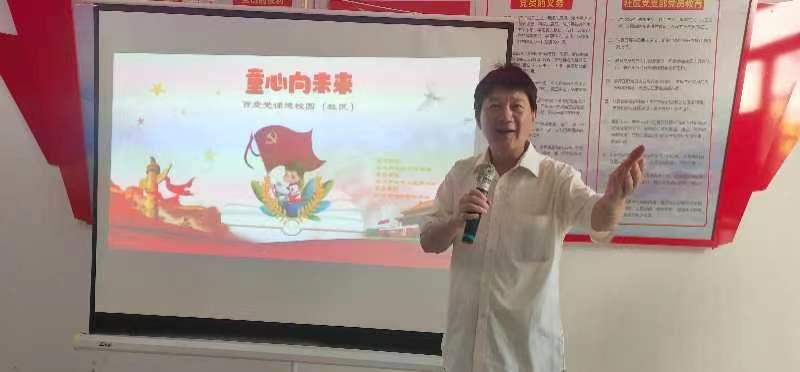 四点半学校:老少爱听黄鹤楼故事,作者:周智敏(黄鹤楼诗词讲解志愿者)