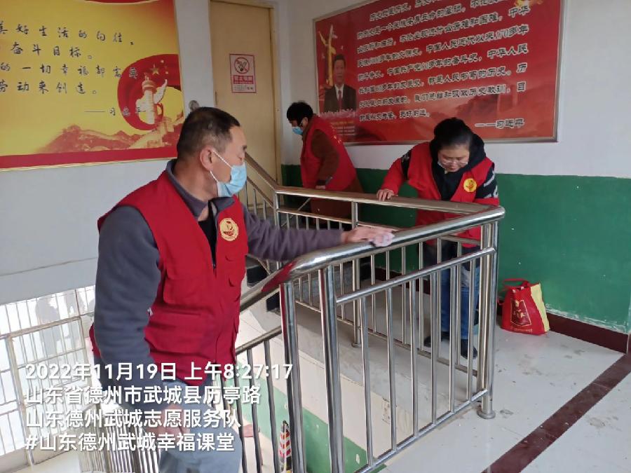 默默奉献 任劳任怨（图2）