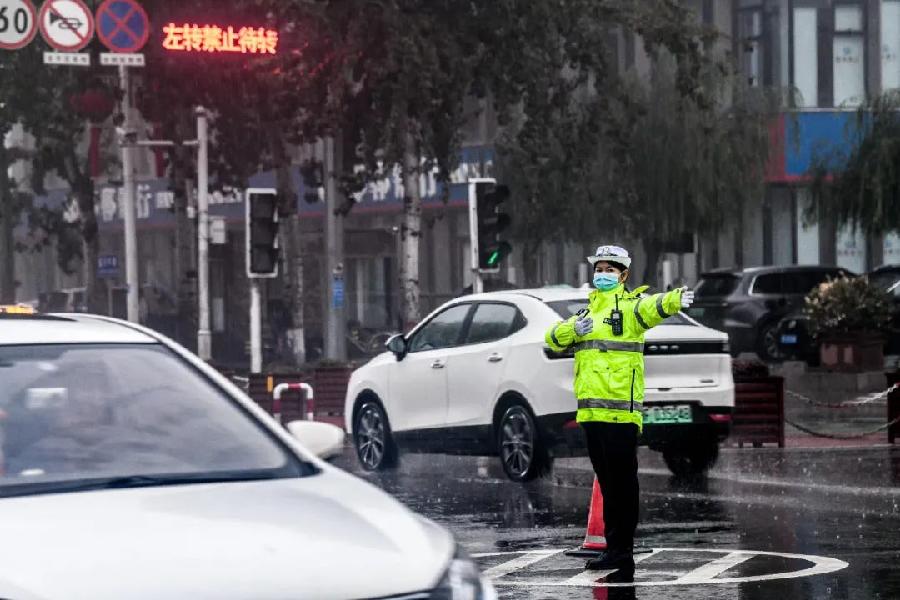 【都市头条向幸福出发编辑部】第553期 高速交警赞 主播 张春荣（图3）