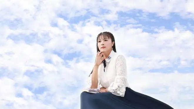 【新诗大观】如果你是一片云||文/惊鸿照影||诵/张华(图2)