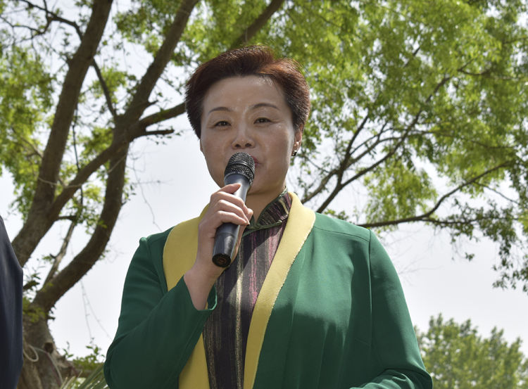 简篇-驻马店市公共关系协会餐饮文化专业委员会暨市天中菜研发中心挂牌成立