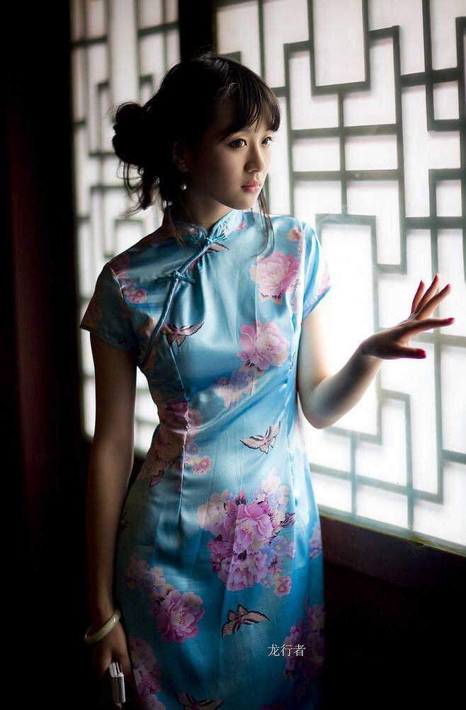 B2D97274-61B5-4AB1-A1EF-E93AE8B4CA54.