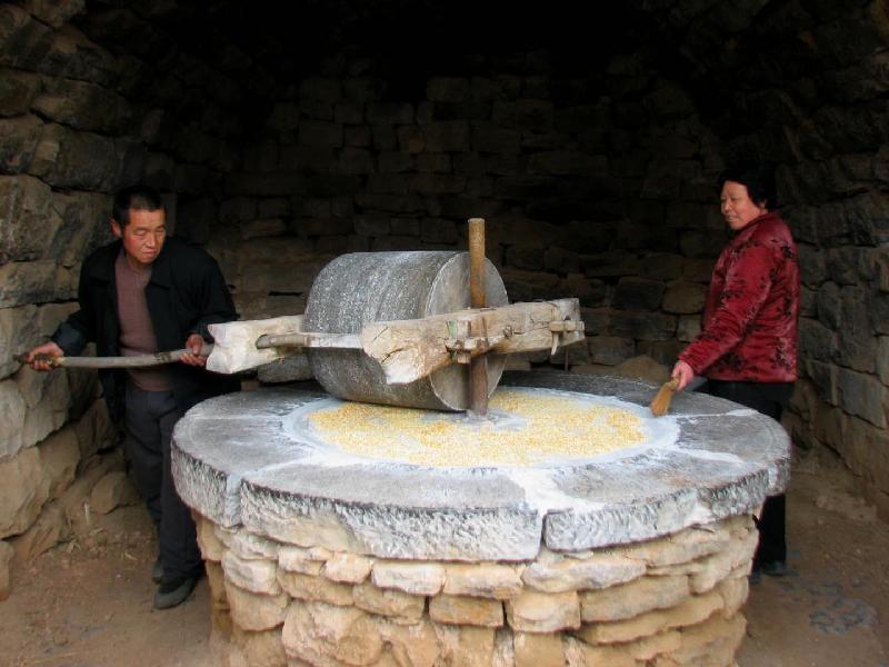 打油诗《推碾子》 ‖ 文/宁文彪，图/高永锋