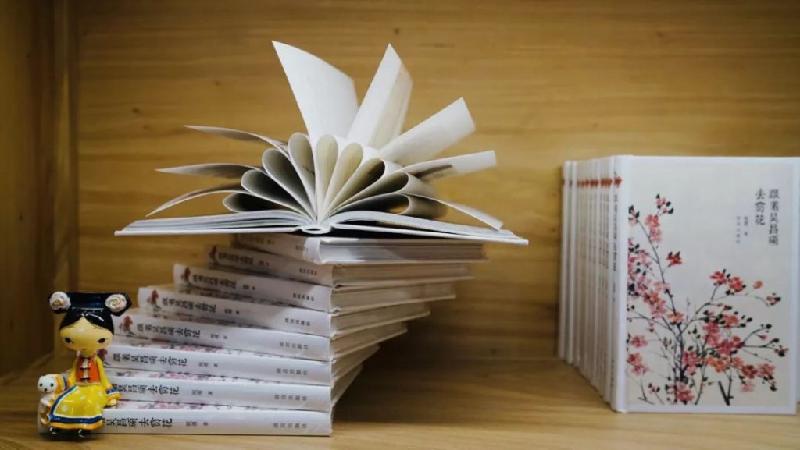 藏头诗八首赠刘炫辰等八位学子 文/隆光诚〔广西〕 制作：冰心.玉兰【冰心文化传媒】（图3）