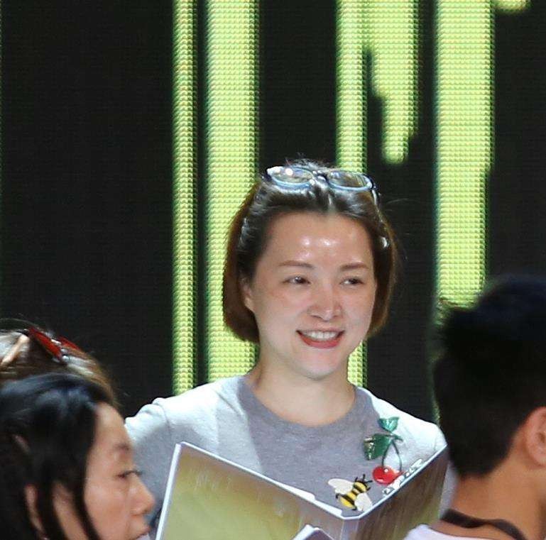中英文版专刊‖心语历程——赞美董卿老师-京津沪头条(Beijing, Tianjin and Shanghai headlines)雪中情(图3)