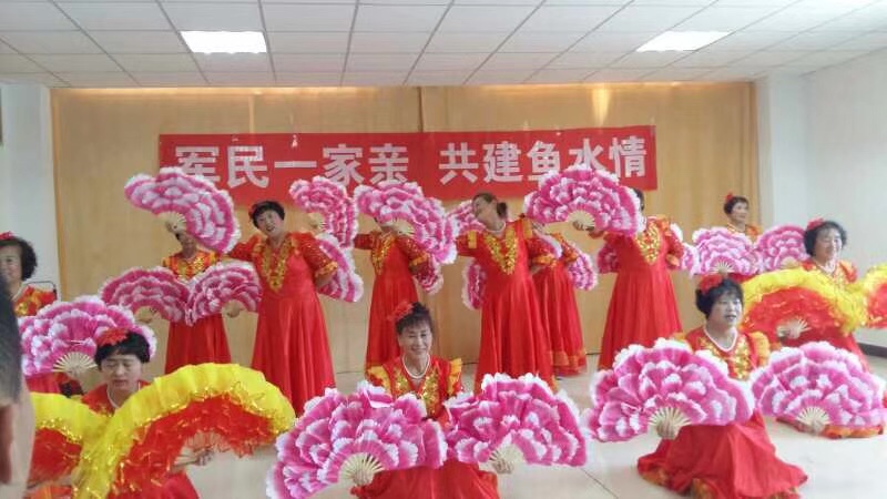 2021年7月1日庆祝建党百年华诞，我在威海市老年大学合唱团与老年体协团参加了多场文艺演出。文/编辑/制作：孙秀梅（图63）