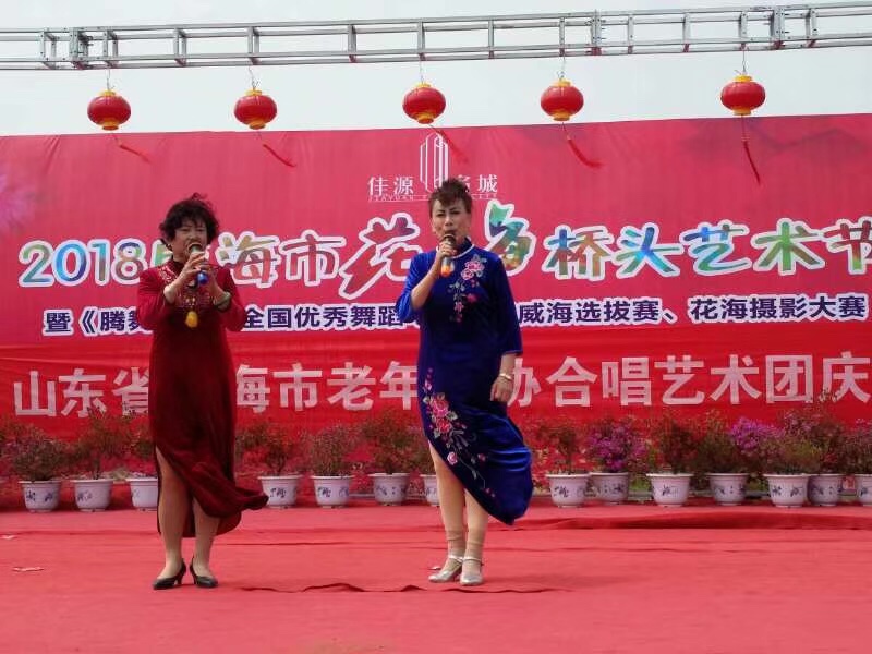 2021年7月1日庆祝建党百年华诞，我在威海市老年大学合唱团与老年体协团参加了多场文艺演出。文/编辑/制作：孙秀梅（图47）