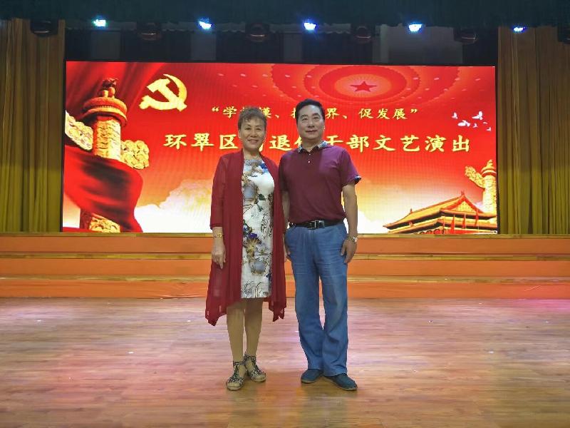 2021年7月1日庆祝建党百年华诞，我在威海市老年大学合唱团与老年体协团参加了多场文艺演出。文/编辑/制作：孙秀梅（图50）