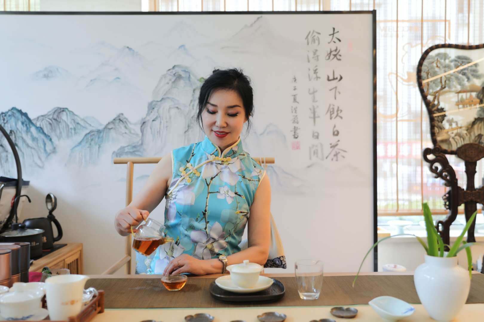 D:\u93b4戠殑璧勬枡搴揬Pictures\u5bf0俊鍥剧墖_20200710015039.jpg