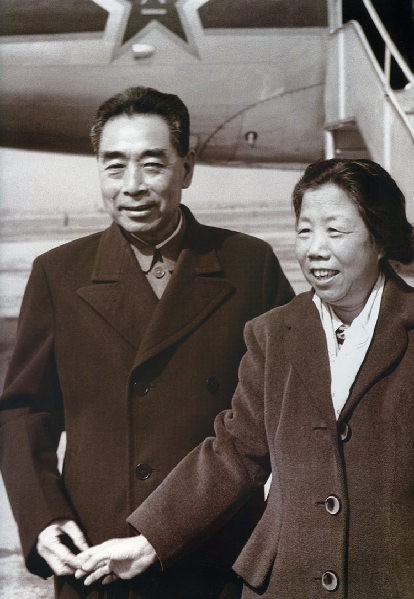 中外诗人赋诗悼念敬爱的周恩来总理，您:永远活在人民心中！诗歌接龙专辑-京津沪头条（图29）