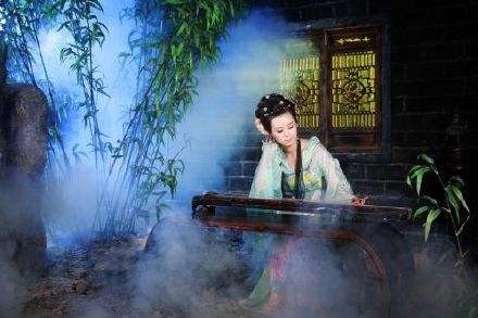 风啸青花诗词专刊‖填词【望远行】 六首-京津沪头条 文/风啸青花/唐-李璟体(图3)