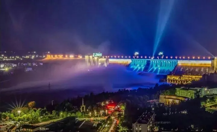华夏流水诗社《五一丹江旅游》听蝉老师诗词五首（图4）