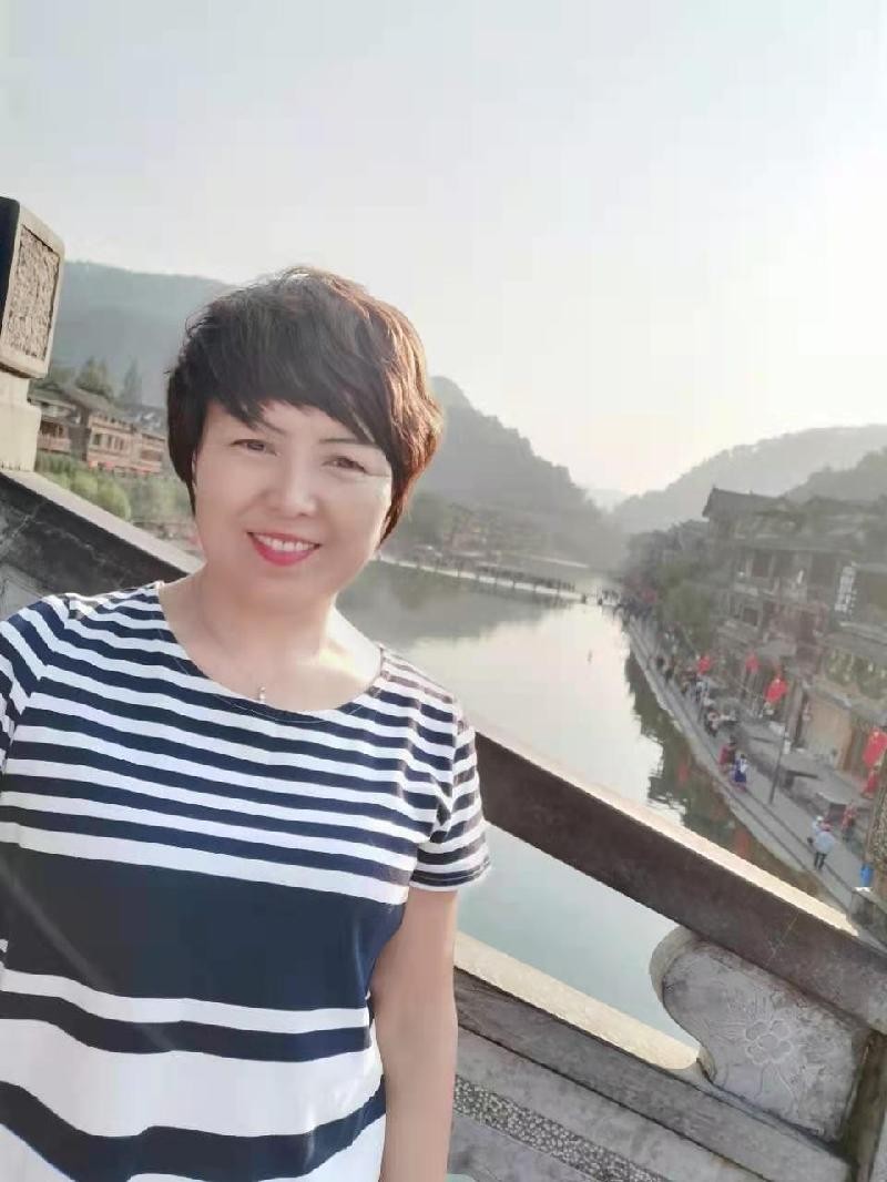 《在五月》作者: 江北 【金牌主播 李秀波】【华人诗者联盟】朗诵专刊 总第一百五十七期（图12）