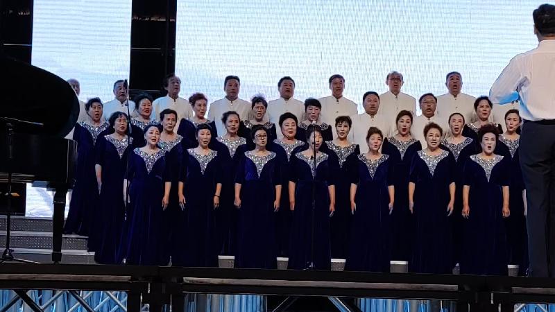 “永远跟党走”2021中国(威海)合唱节暨环翠区第48届5.23歌咏会。威海市老年大学合唱团。制作:孙秀梅(图12)