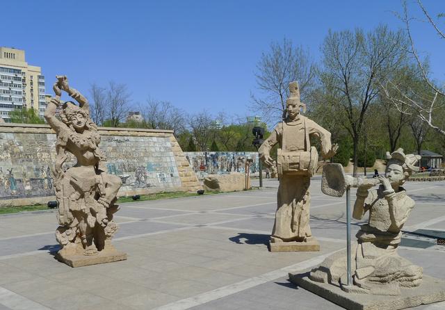【念奴娇 】游元大都遗址 词/王明利(图2)
