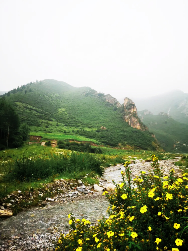 杨永春: 灵秀华石山,景美经房湾(图62)