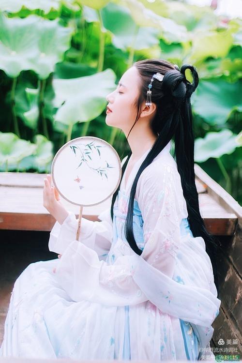《西湖朵朵,小小流水唱和咏荷76词》华夏流水诗词社主办