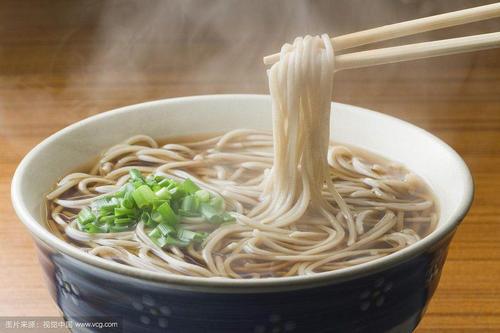 一碗清汤荞麦面 诵/玉华