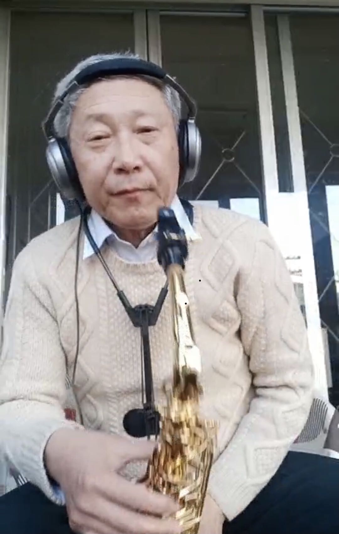 闄堣嫳.jpg