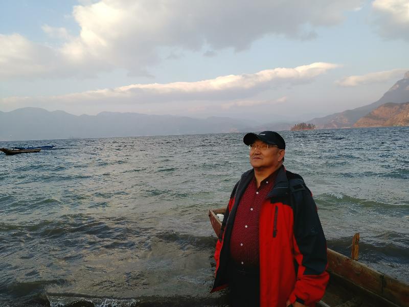 看雨中伸懒腰的小草儿 文‖赖长虹(图8)
