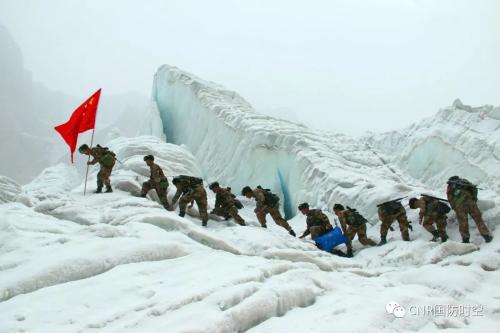 【军人风采】原金荣大校//冰山雪莲｛外二首｝（图4）