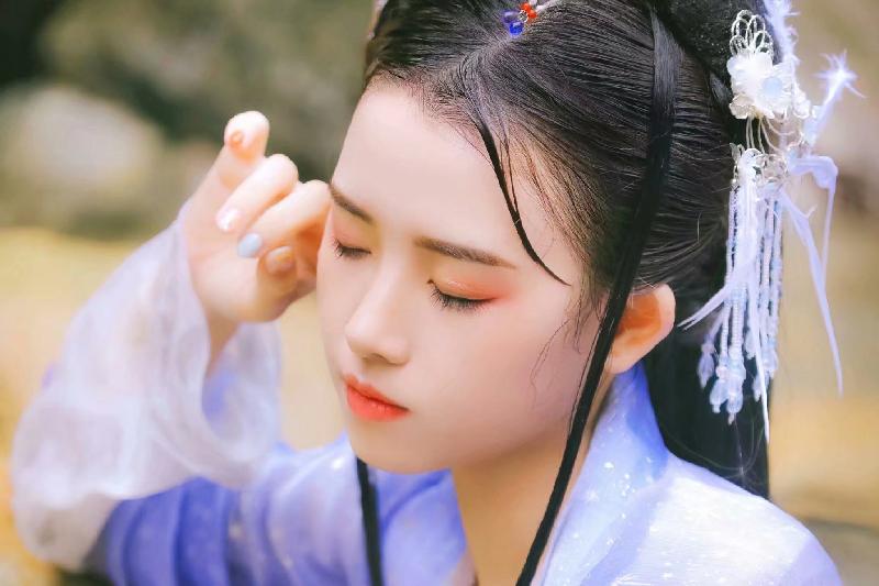 《醉一次此生无憾》作者/庆福 主播/童心未泯 编辑/胡琴