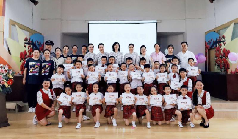 走进童趣新时代---参加兰州军区幼儿园庆六一儿童节演出感想 渝陇之子(图7)
