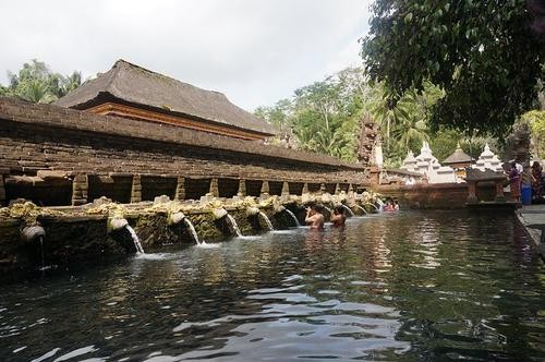 浪淘沙令•萧县圣泉寺品饮圣泉水感怀 王平（徐州）（图2）