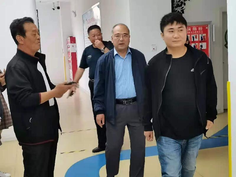 青岛聆泉诗社015期｜走进爱威尔幼儿园｜六一诗会（图22）