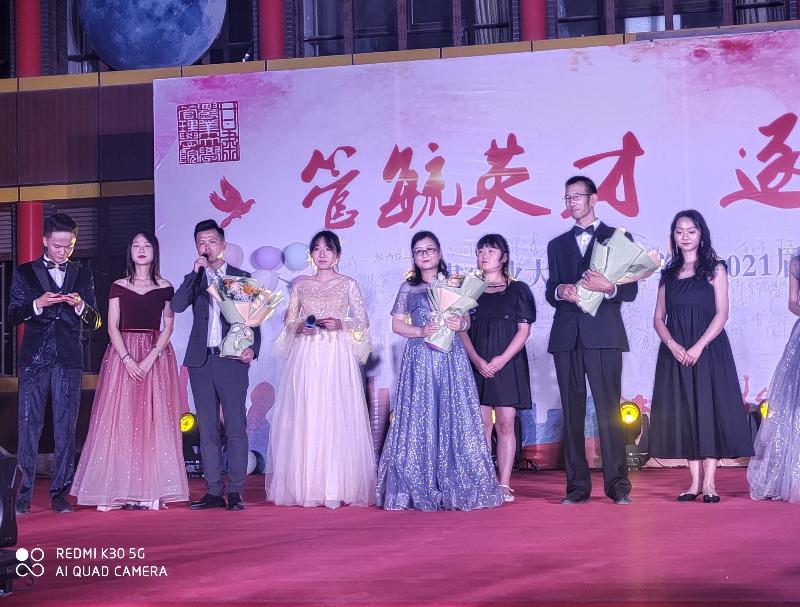 和平世界是属于我们共同的家园——参加甘肃省农大管理学院毕业典礼音乐会暨孙子现场钢琴演奏有感-京津沪头条 渝陇之子(图3)