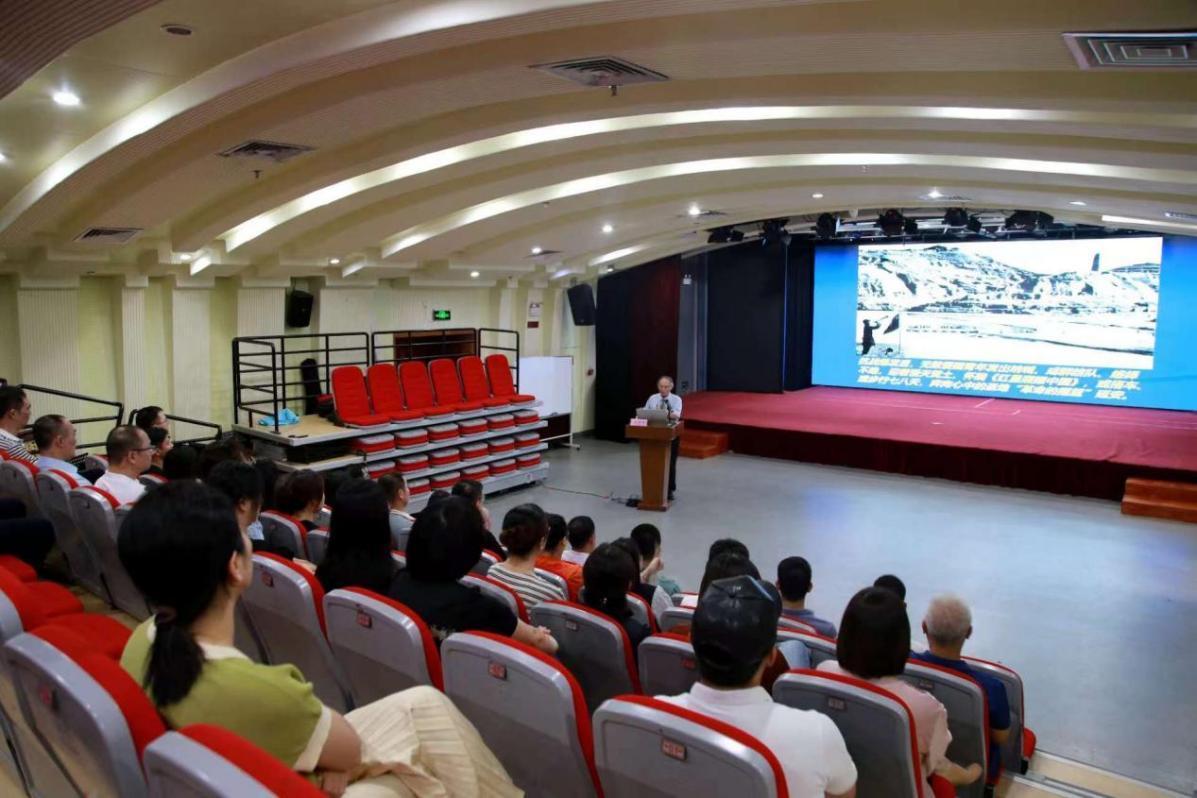 周建平博士在潮州市 “三馆一中心”宣讲文化自信(图2)